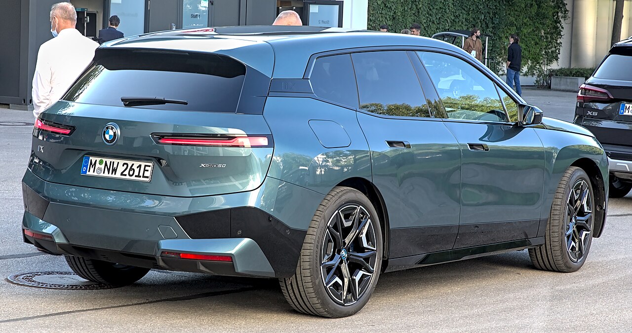 Zeekr, BMW и гонка за 900-вольтовые платформы