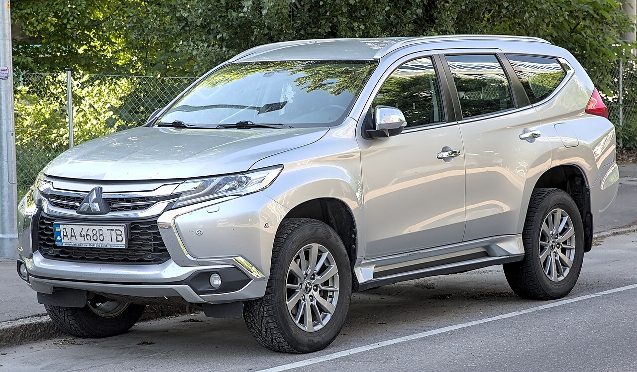 Внедорожник Mitsubishi Pajero