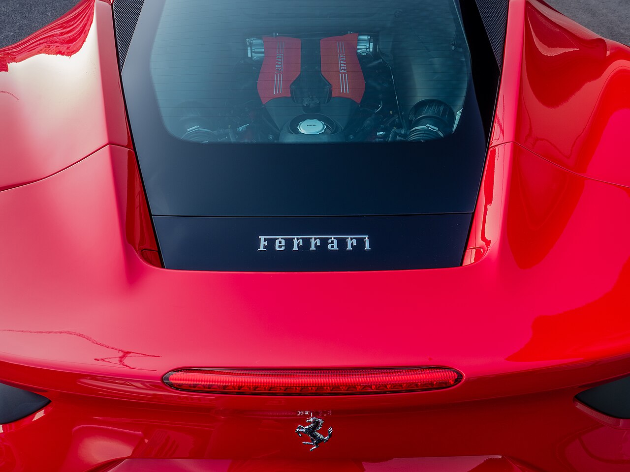 Только один Ferrari Enzo был построен в матово-черном цвете и теперь выставлен на частную продажу