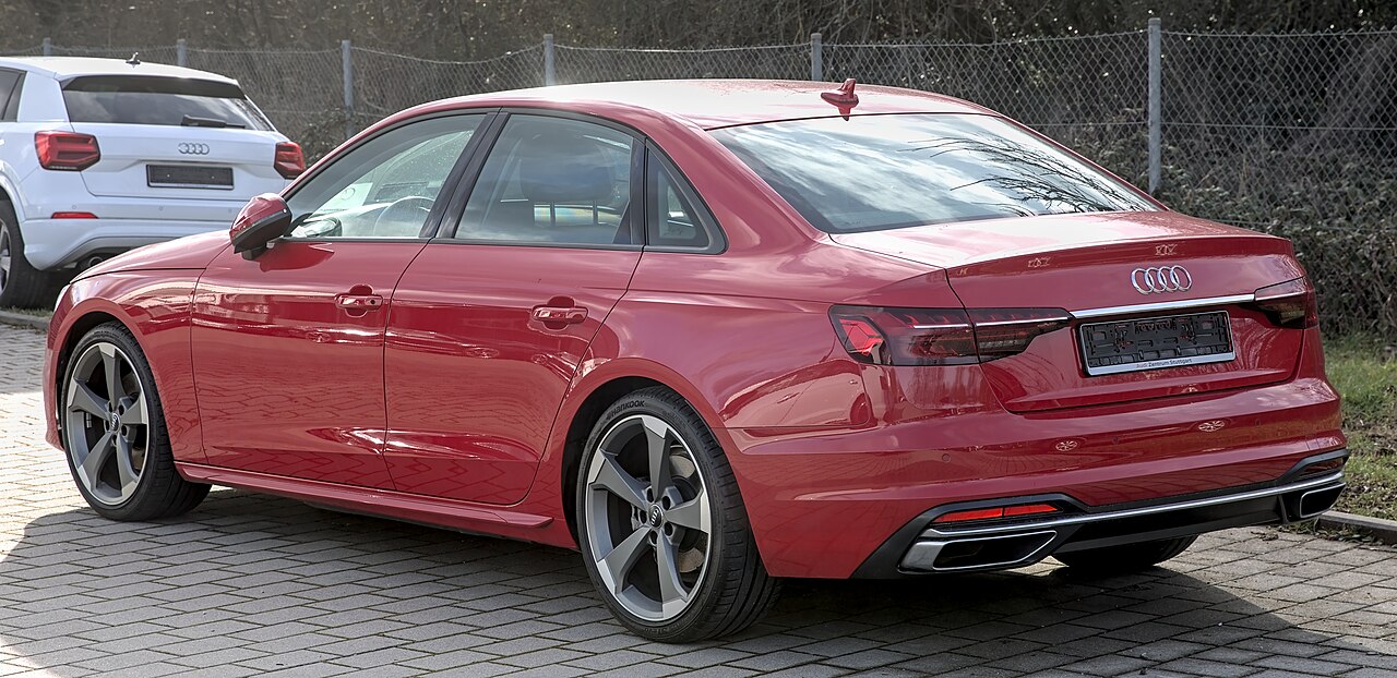 Седан Audi A4