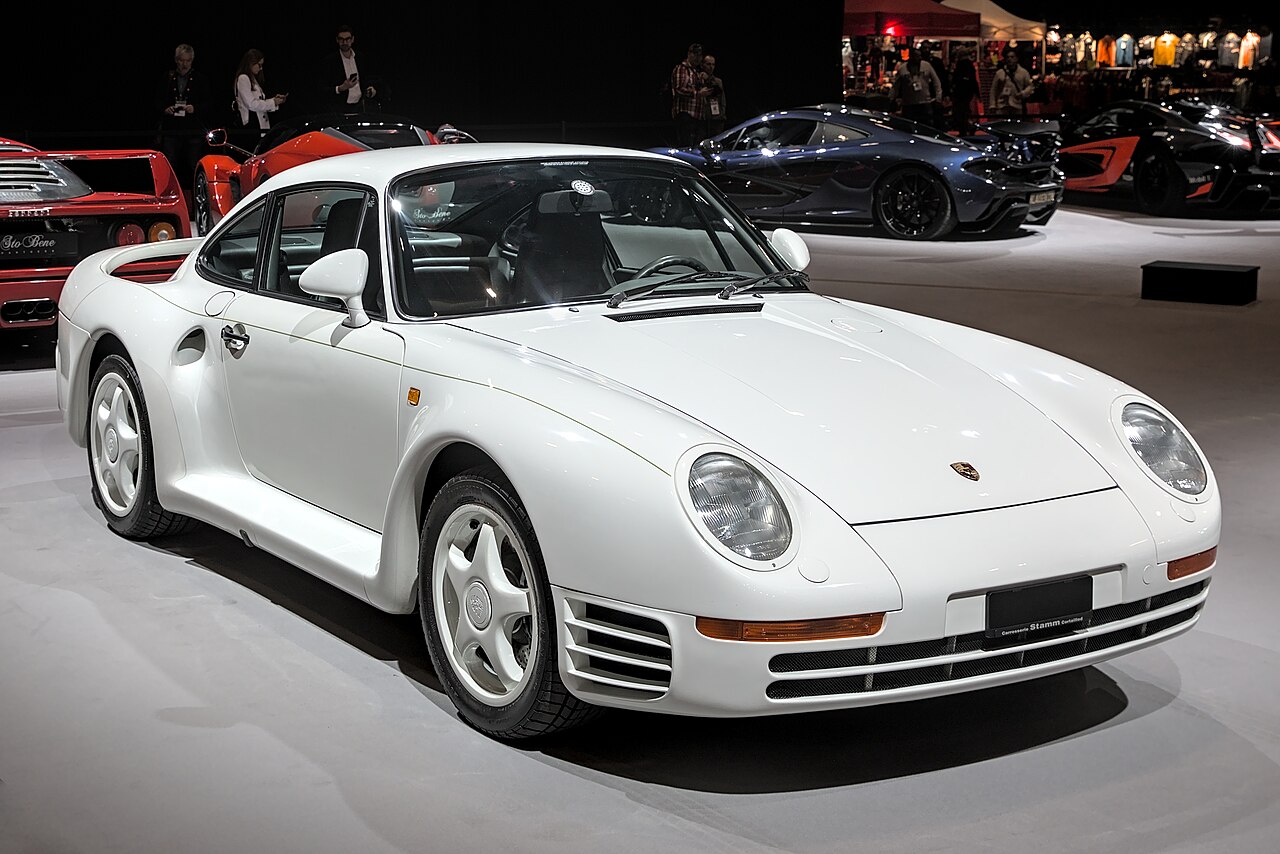 Легендарный суперкар Porsche 959