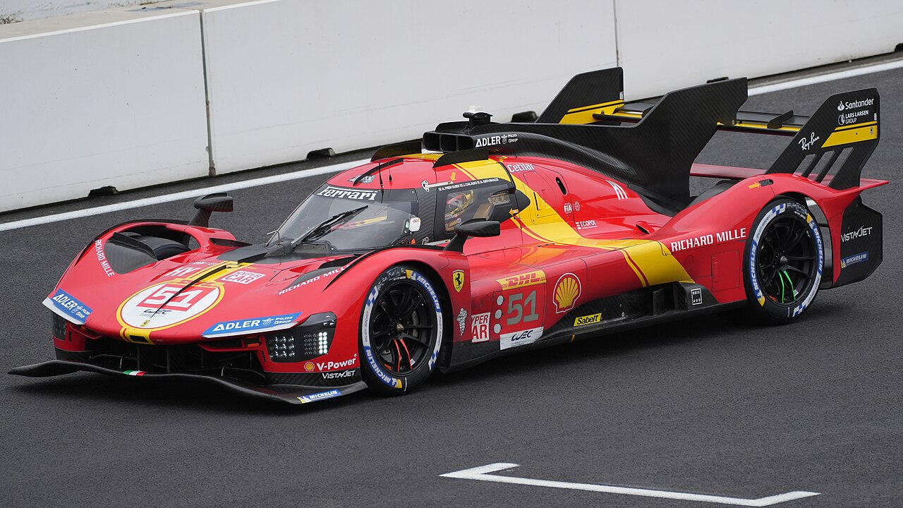 Едва управляемый Ferrari 499P Modificata выставлен на аукцион за более чем 8 миллионов долларов