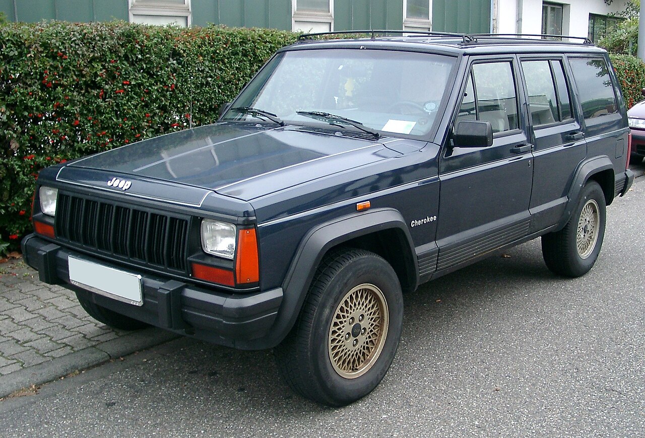 Jeep только что представил новый Cherokee. Но еще один уже в пути